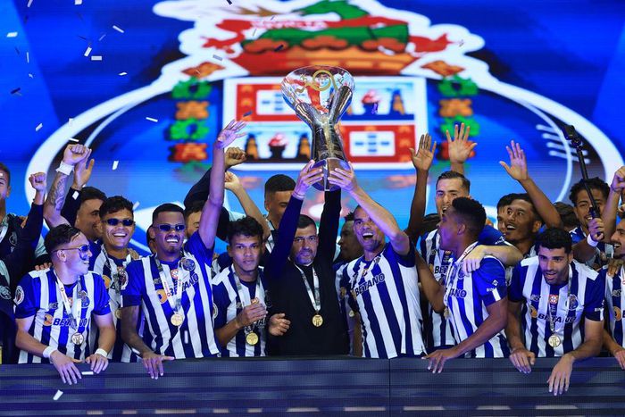 FC Porto celebrate their Super Cup victory over Tondela