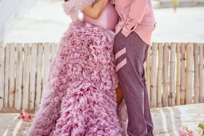 Banky W and his wife Adesua Etomi [Instagram/BankyWenllington]