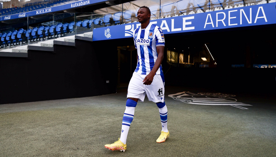Umar Sadiq at his unveiling