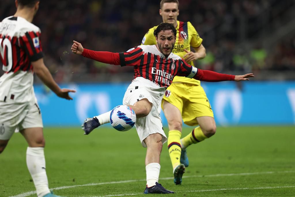 AC Milan fans blame new kit for disappointing draw against Bologna