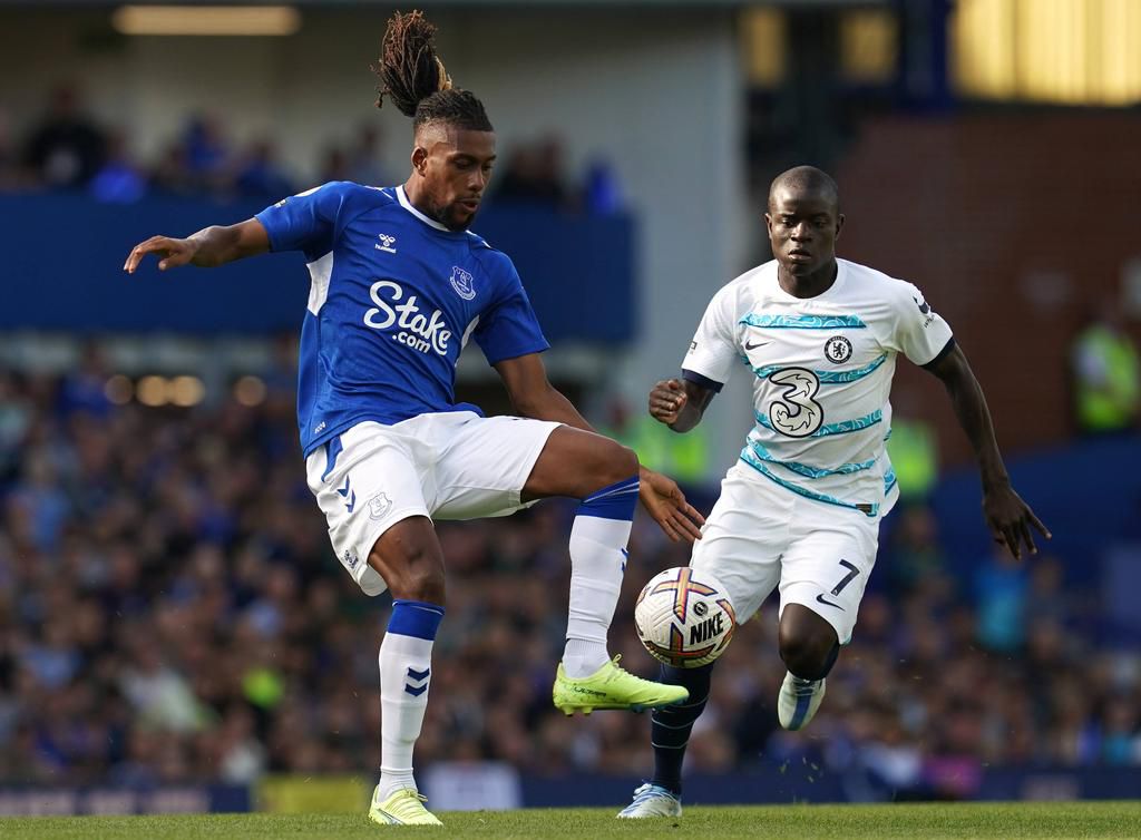 Alex Iwobi was hailed by fans despite Everton's loss to Chelsea