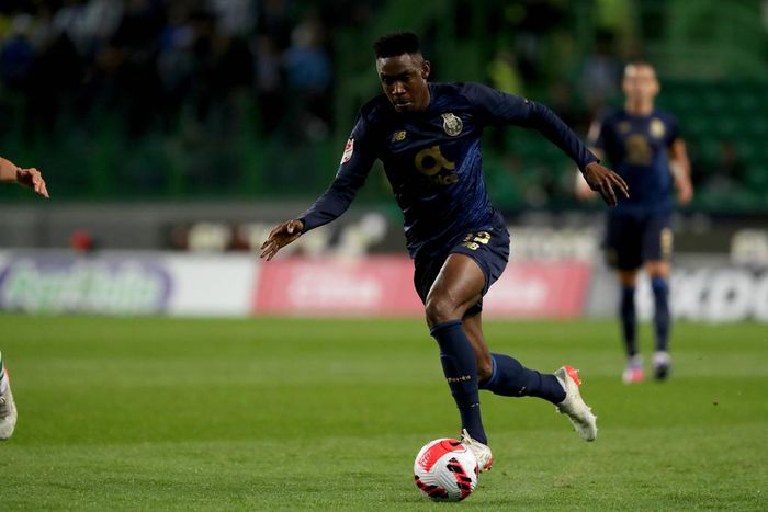 Super Eagles defender Zaidu Sanusi could not prevent his team's elimination from the UEFA Europa League