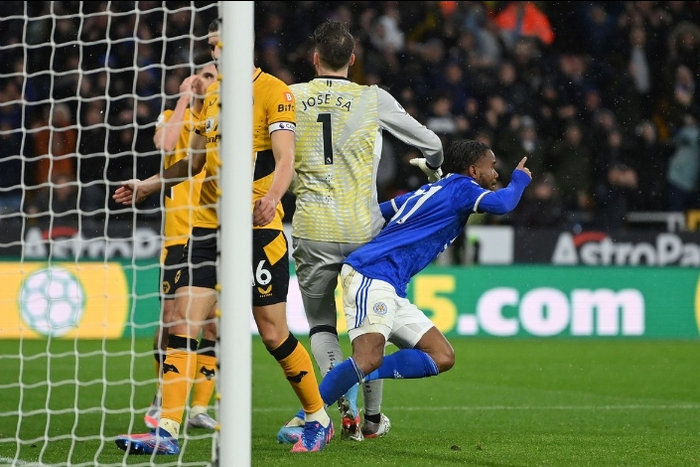 Lookman's goal turned out to be a consolation for the Foxes.