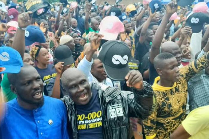 Ado-Odo residents drum support for Bola Tinubu. (Pulse)