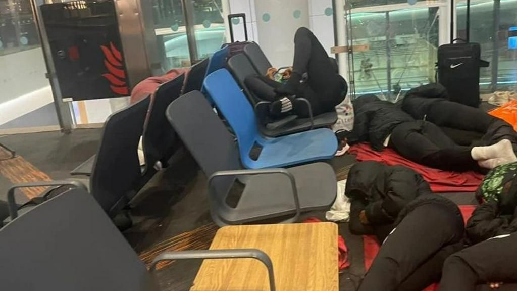 Falconets sleep on Turkey airport floor on return to Nigeria [Colin Udoh]