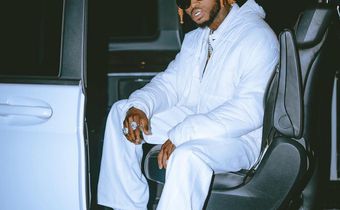 Diamond buys own Helicopter after making millions in Nairobi [Screenshot]