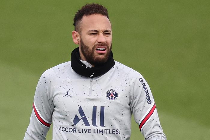 20-year-old hacker arrested for stealing $40,000 from Neymar (Reuters)