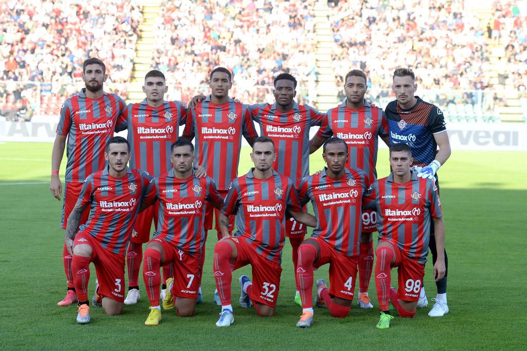 Both Okereke and Dessers were in the Cremonese starting lineup