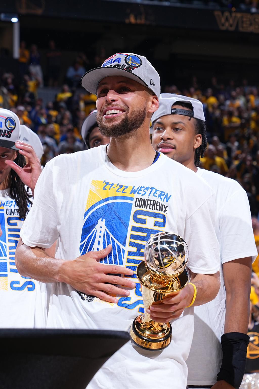 Golden State Warriors take down Dallas Mavericks to return to NBA Finals