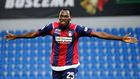Nwankwo Simy celebrates his team's third goal during the Serie A match between FC Crotone and Benevento at Stadio Comunale Ezio Scida on January 17, 2021 in Crotone, Italy. (Photo by Maurizio Lagana/Getty Images)