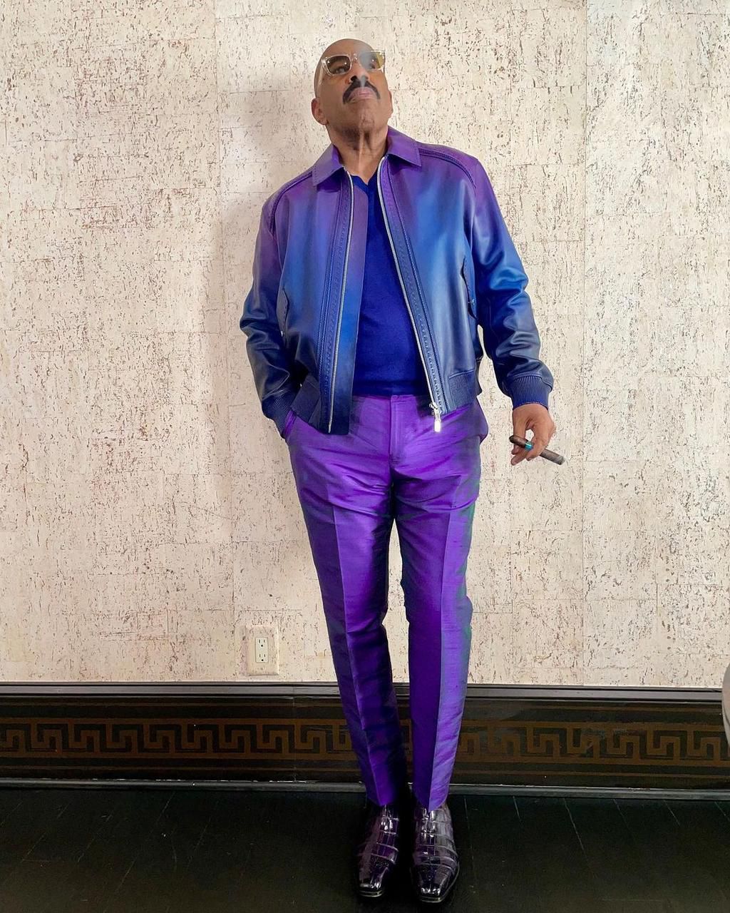 Steve Harvey looks great in Berluti [Instagram/SteveHarvey]