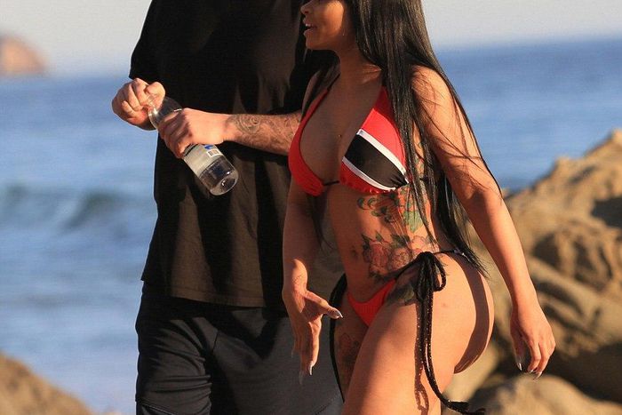 Rob Kardashian and Blac Chyna at the beach