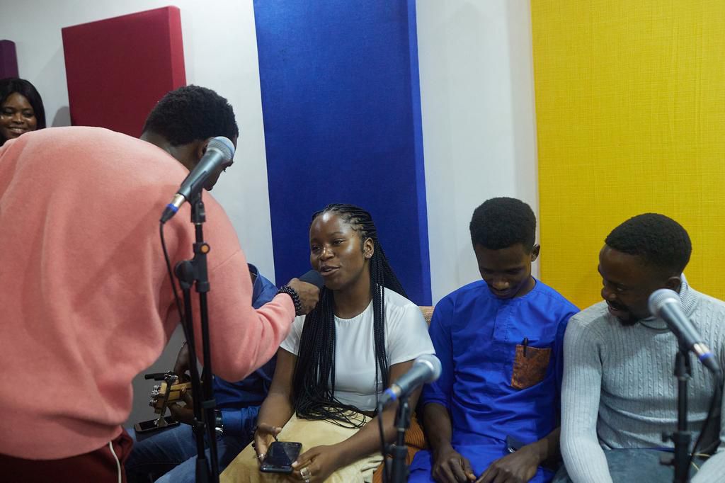 Timi Dakolo hosts 12 lucky fans to intimate event for Valentine's Day