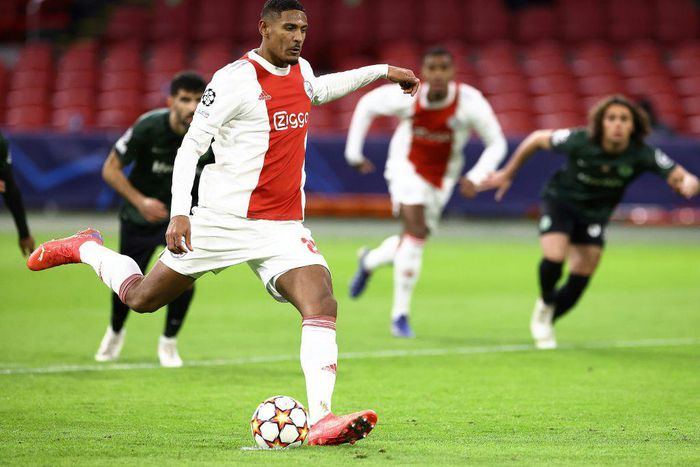 Sebastien Haller scored 10 goals in the Champions League group stage for Ajax, netting in all six games