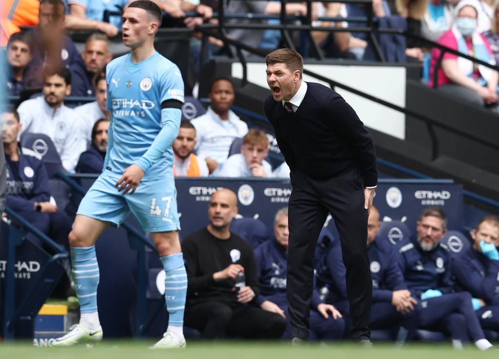 Aston Villa looked on course for an unprecedented win at the Etihad Stadium