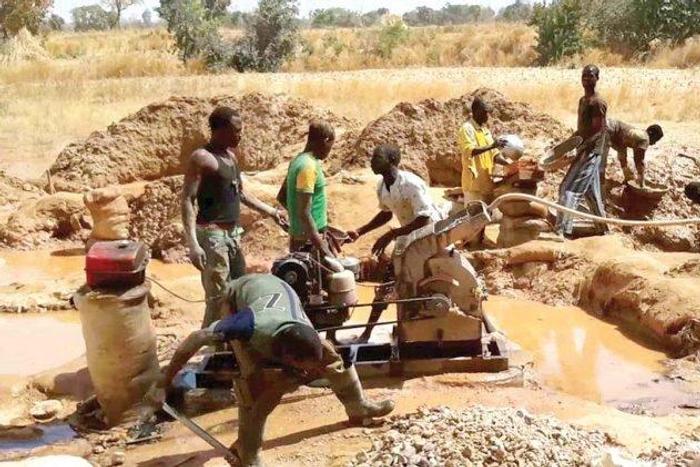 FG set to engage local miners to boost solid mineral sector (PUNCH)
