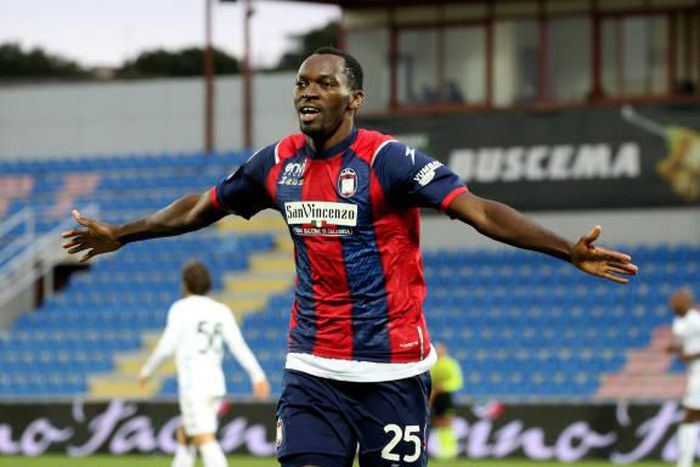 Nwankwo Simy is one of the most in-form players in the Serie A (Photo by Maurizio Lagana/Getty Images)