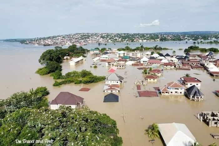 Airlifting, only solution to rising flood in Anambra LGA – NEMA. [Twitter:@SydniAmaka]