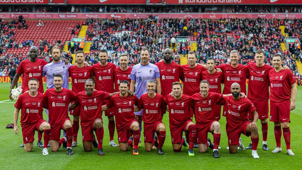 Liverpool beat Manchester United 2-1 in Legends Of The North charity match