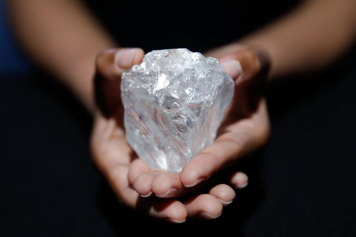 Largest diamond found in Botswana