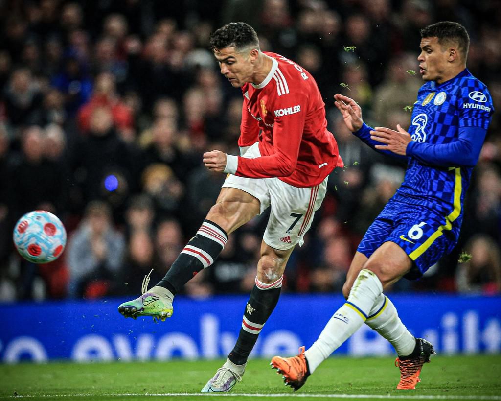 Cristiano Ronaldo scored as Manchester United held Chelsea to a 1-1 draw