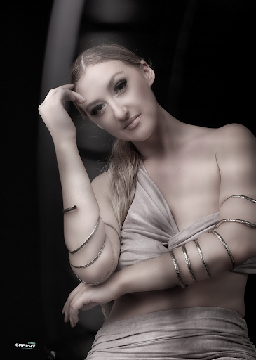 Oyin biography, age, early life, family, education, career and net worth