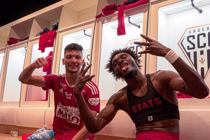 Brest picked up its first win of the season in Ligue 1.