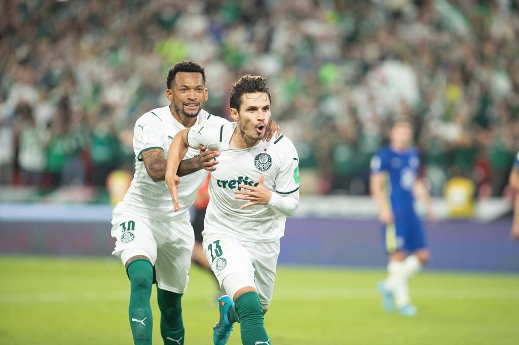 Raphael Veiga celebrates after equalising for Palmeiras