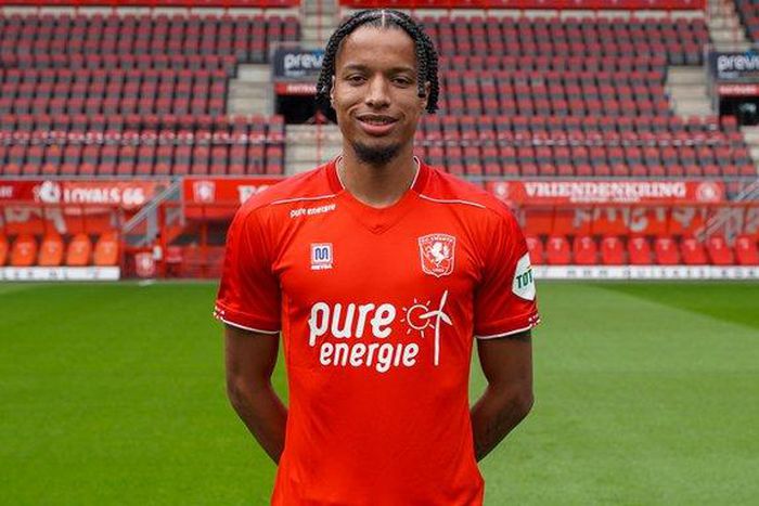 Tyronne Ebuehi (FC Twente)