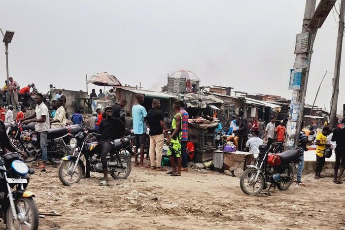 Fear grips Ojo community as hoodlums sell hard drugs, rob people at bus stops