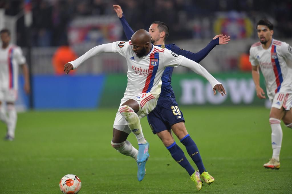 Dembele should have scored when Lucas PAqueta played him in with a sublime pass