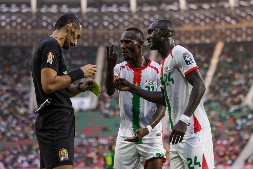 Burkina Faso were architects of their own downfall on Sunday against Cameroon (IMAGO / Sebastian Frej)