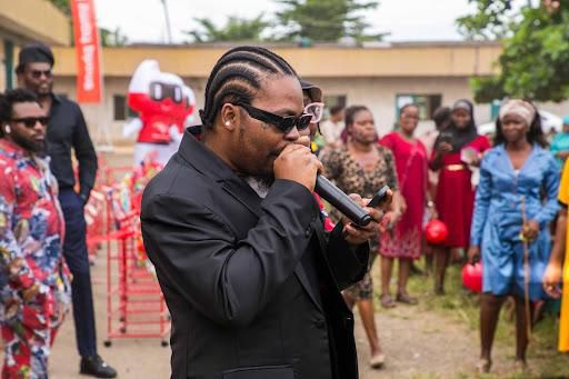 Children’s Day 2022: itel donates libraries, school books, and other educational items to students in Lagos.