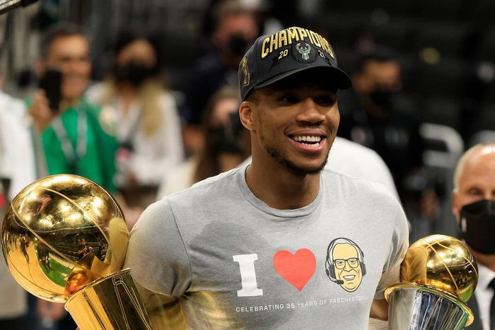 Giannis Antetokounmpo (Instagram/Giannis Antetokounmpo)