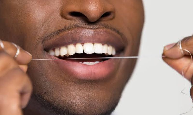 5 natural ways to make your teeth white and shiny