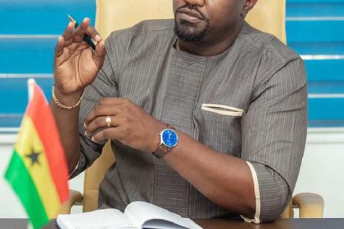 John Dumelo