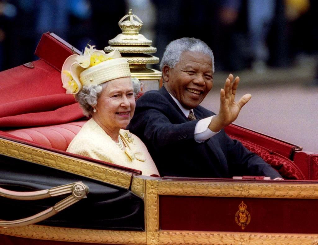 Queen Elizabeth and President Nelson Mandela