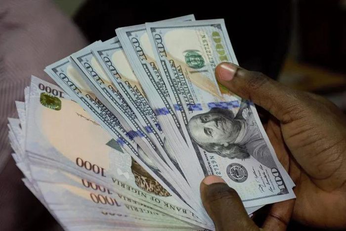 Naira to dollar (Nairamtetrics)