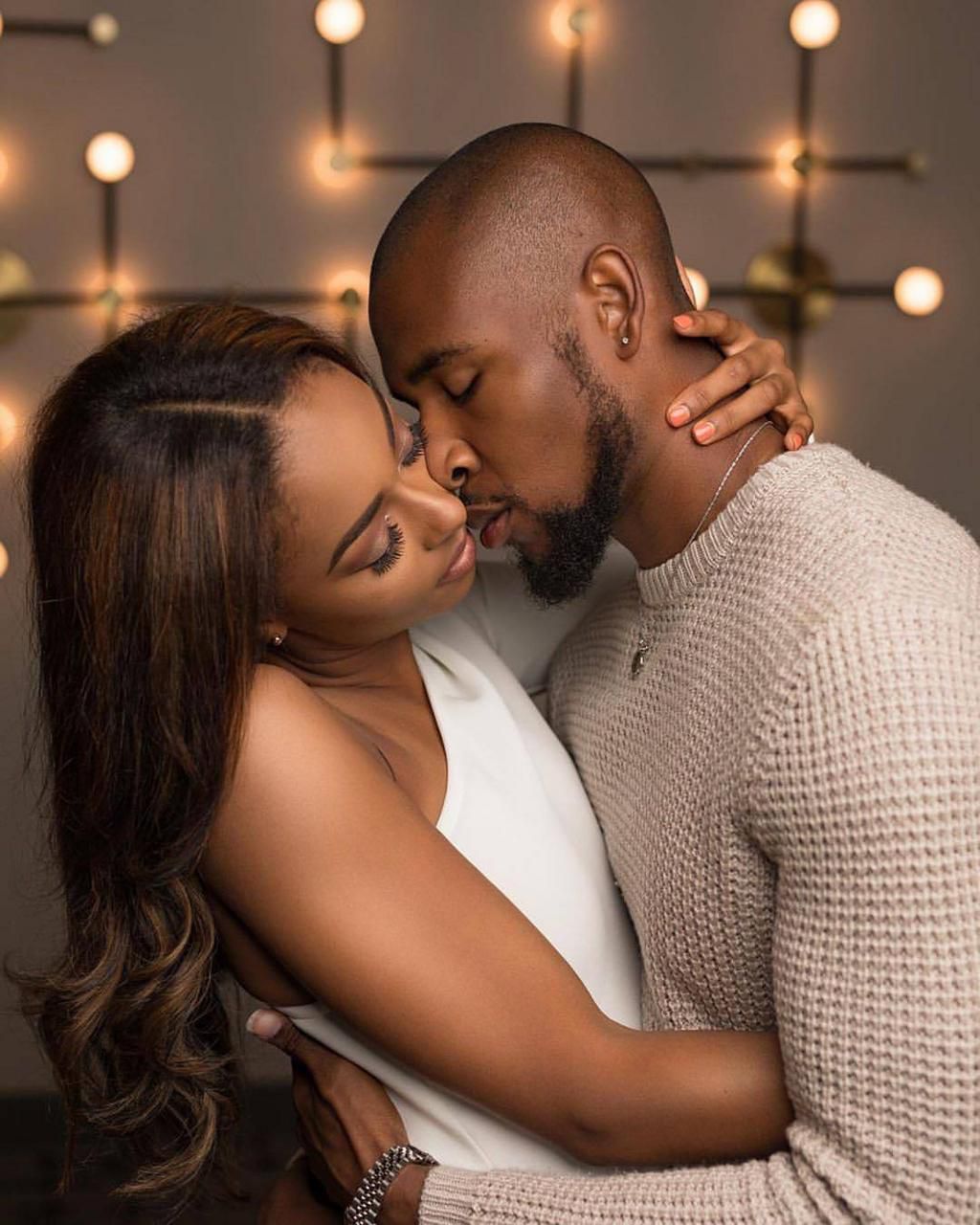 Couple kissing [Credit Beautiful Balck Couple]