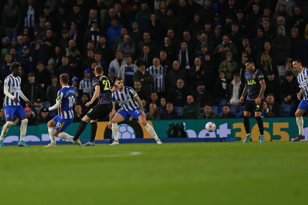 Cristian Romero inadvertently turned in Dejan Kulusevski's powerful shot