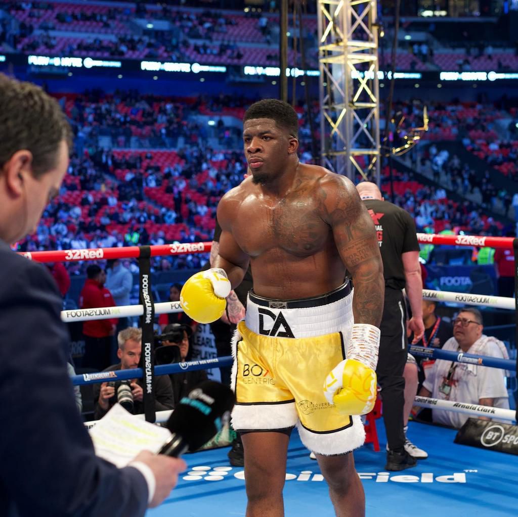 David Adeleye defeated Chris Healey at Wembley before the Fury vs Whyte clash