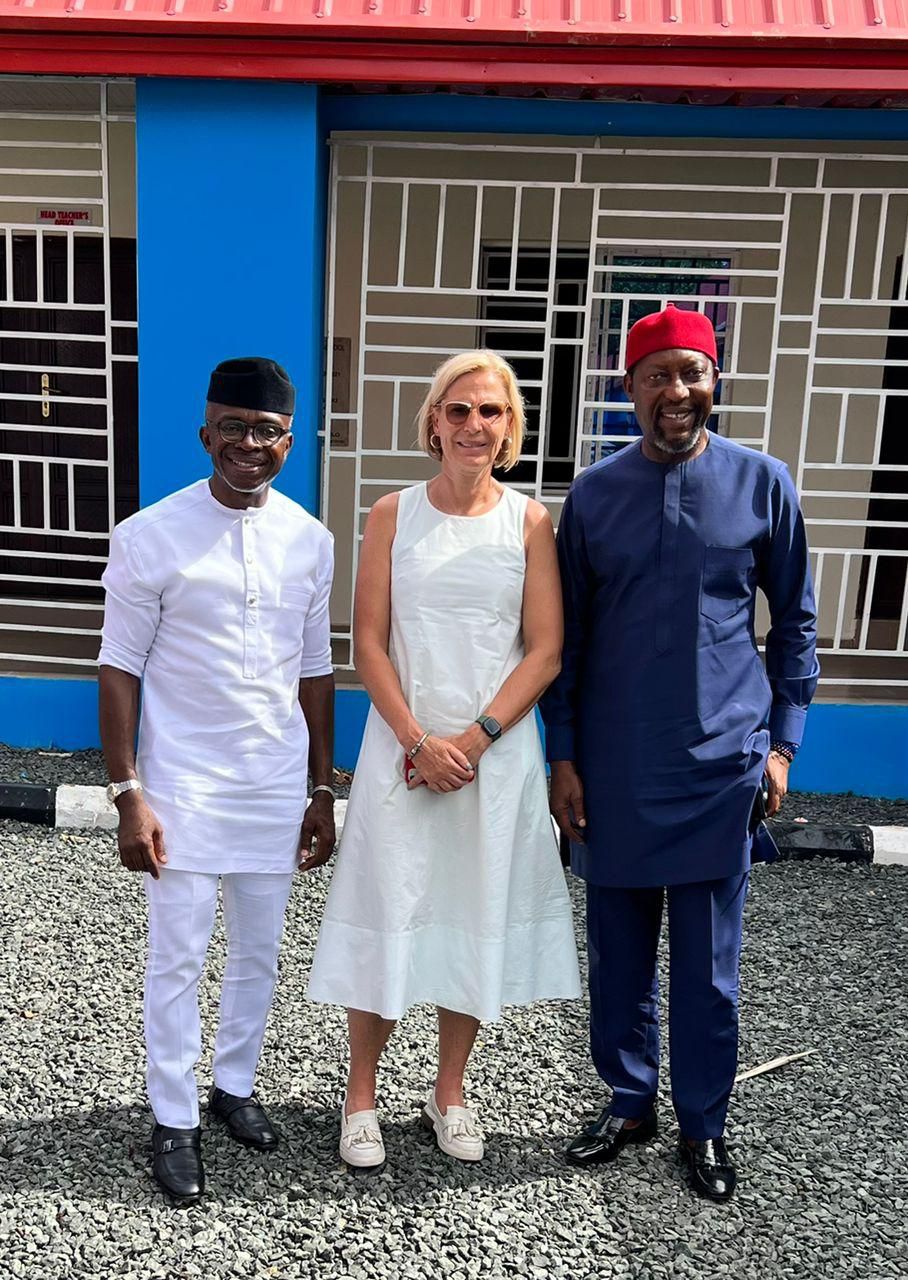 L-R: Group Managing Director, Afrinvest, Prince Ike Chioke; Country Manager, Vlisco Nigeria, Mrs Yvonne Chioke; and Executive Director, Strategy, Total Nigeria, Mr Jeff Nnamani
