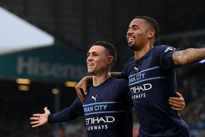 Gabriel Jesus and Phil Foden inspired Manchester City to a 4-0 win against Leeds United