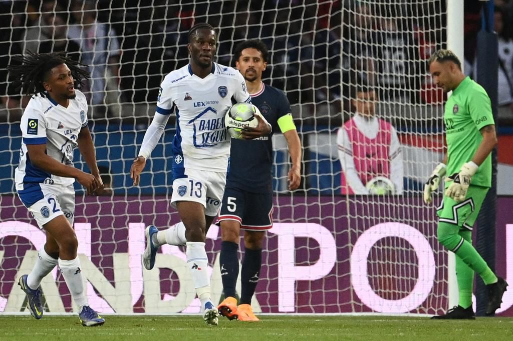 Ike Ugbo scored for Troyes in their 2-2 draw with PSG