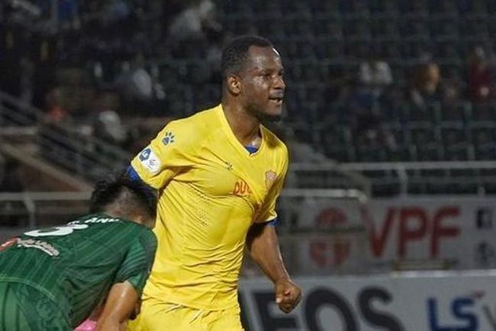 Oussou Konan: Ivorian footballer dies at 32 after being poisoned during Christmas holiday