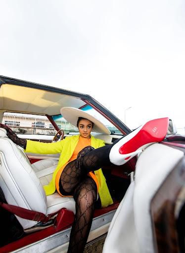 Introducing AniitaBlonde as she takes the centre stage with her new project; Tis25