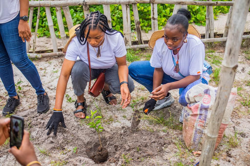 Responsib’All Day: Pernod Ricard Nigeria partners Nigerian Conservation Foundation on tree planting exercise