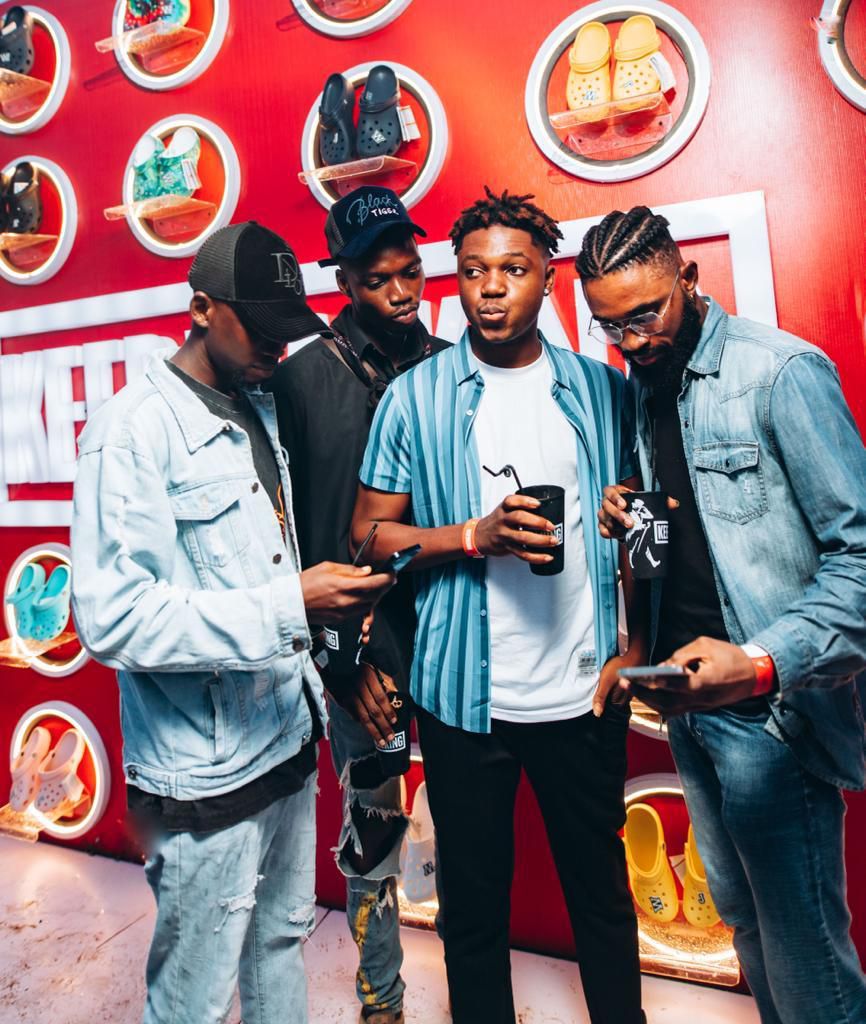 Reekado Banks, Crayon, Blaqbonez and many more deliver night to remember at Walkers District Ibadan