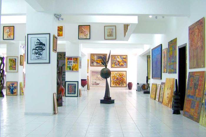 Nike's art gallery {art lover's guide}