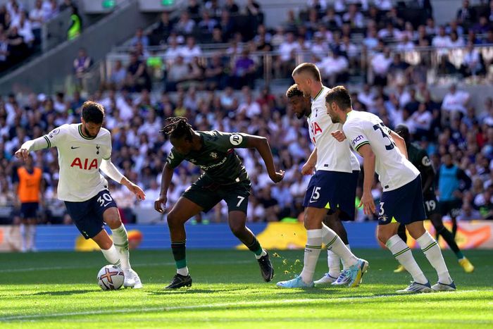 Joe Aribo made his Premier League debut against Tottenham